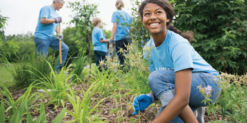 volunteer cleaning up public space