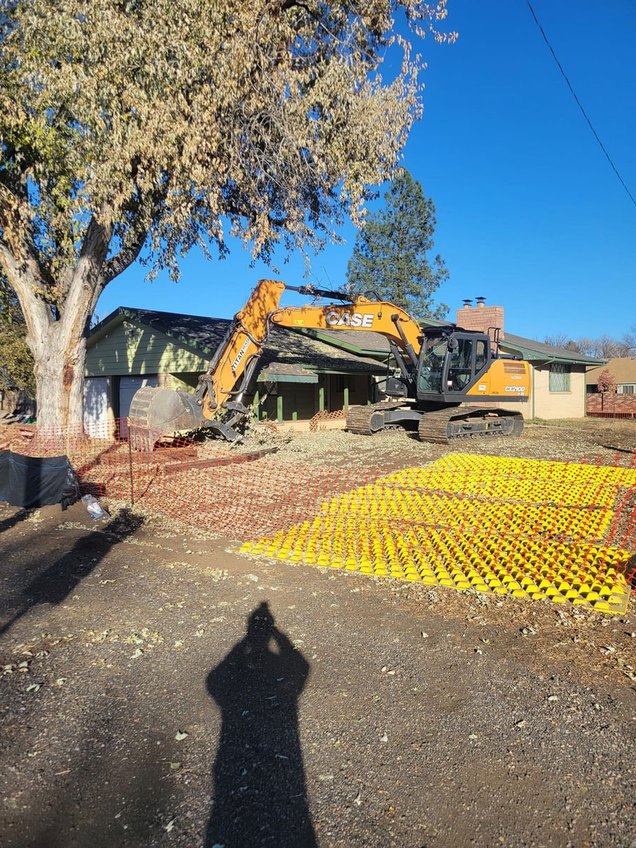 Custom Excavating and Grading LLC photo